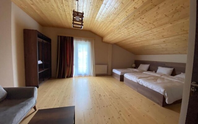 Hotel Axien Kazbegi
