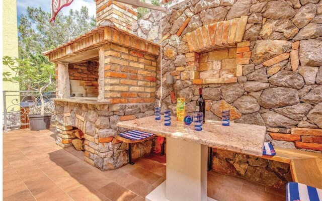 Awesome Home in Klenovica With Wifi and 2 Bedrooms