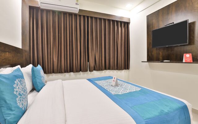 OYO 11072 Hotel Kajri Residency