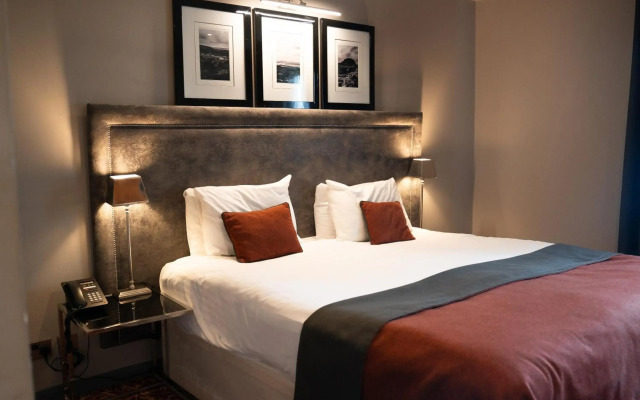 The Fenwick Hotel
