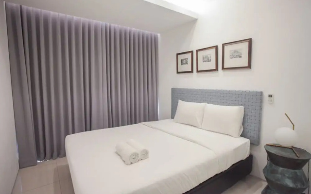 Premium 2BR Apartment near Marvell City Mall at The Linden – Guest Rooms – Surabaya