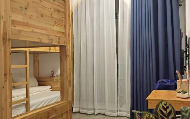 Qidanchederen Theme Inn