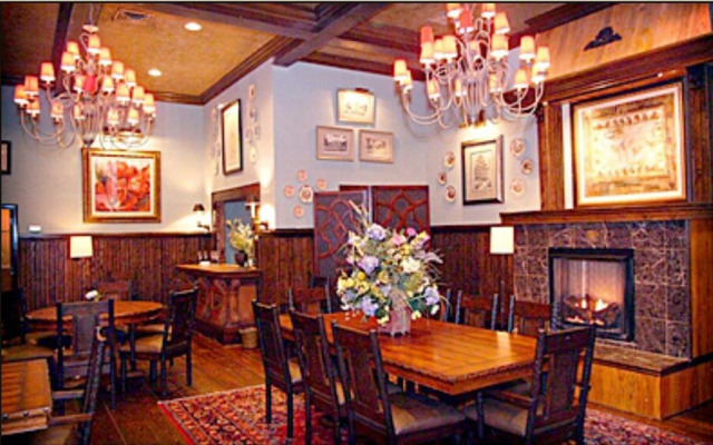 Highlands Inn