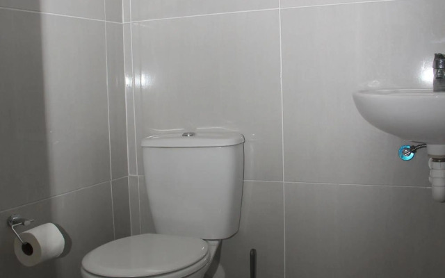 The White House Lodge