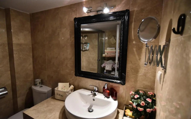 Queens Bed&Rest Luxury Apartment