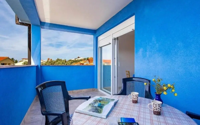 Lovely Apartment in Mandre With Barbecue
