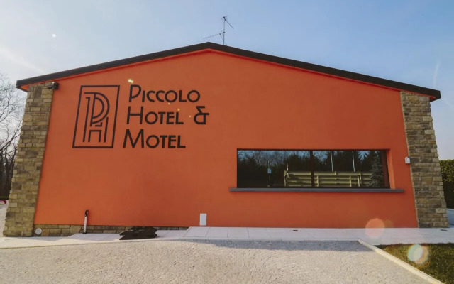 Piccolo Hotel
