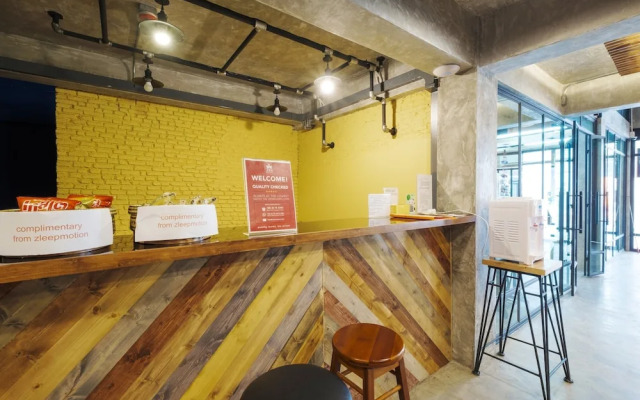 Zen Rooms Zleepmotion Bangkok