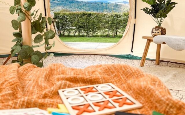 Erw Glas Glamping and Camping