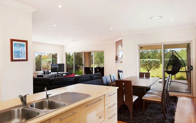 Peppertree at the Vintage