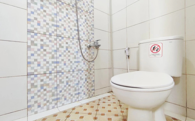 Happy Syariah Hotel near Jombor Mitra RedDoorz