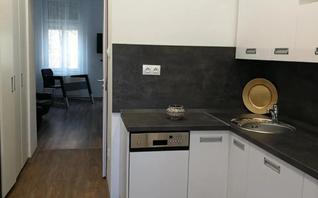 Class Apartment