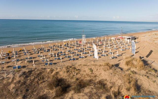 Paradise Beach Resort