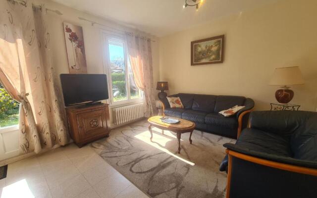 Maison Châteauroux, 3 pièces, 4 personnes - FR-1-591-59