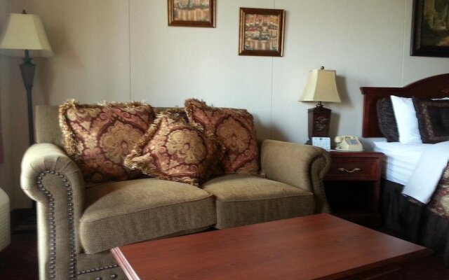 Branson Yellow Rose Inn and Suites