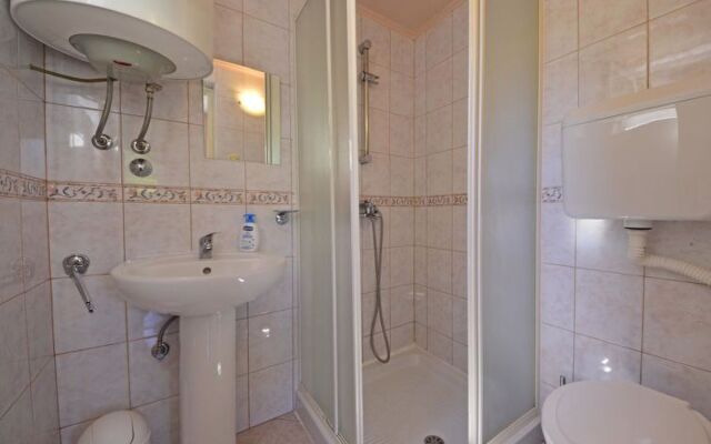 Bungalow Franjo Montmorillon 32688