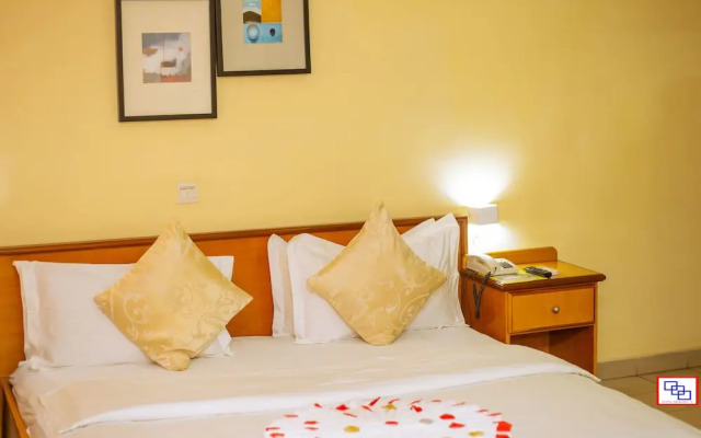Hotel Marjorie 'Y'