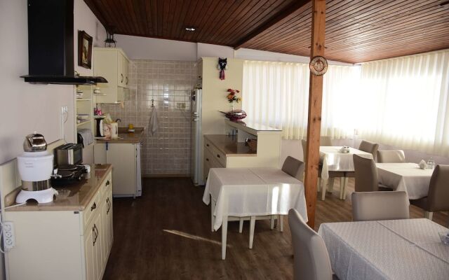 Burhaniye Merkez Otel