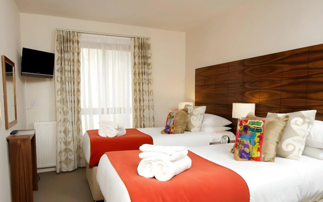 The Knight Residence Apartments by Mansley