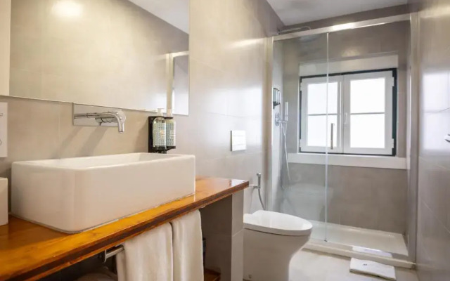 Bica FLH Suites
