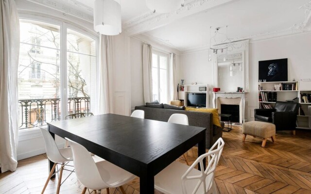 Beautiful Family Apt 7 Mins To Sacre Cœur