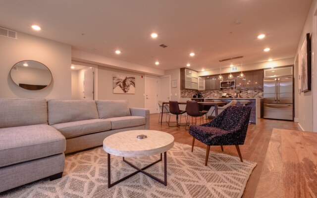 Deedee's Lofts at Grove II