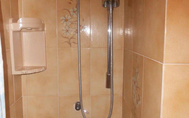 Banzai Beach Guest House