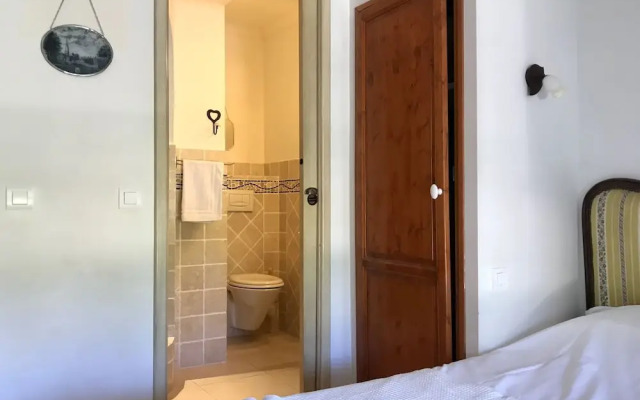 Captivating Villa in Le Plan-de-la-tour with Swimming Pool