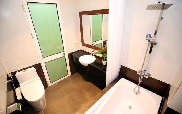 Sumitomo luxury apartment hotel near Lotte