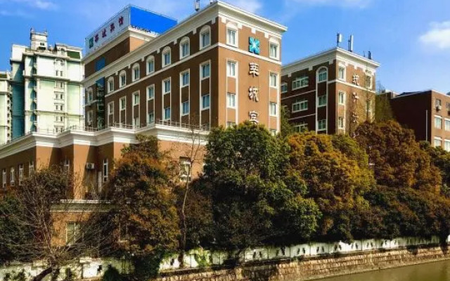 Xincheng Hotel