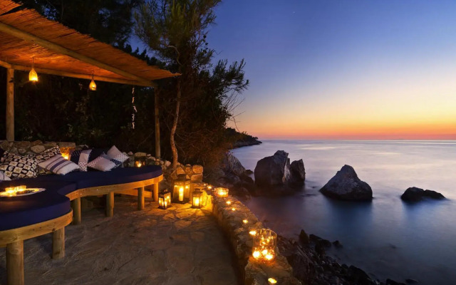 Nautical Hotel Adults Only +14