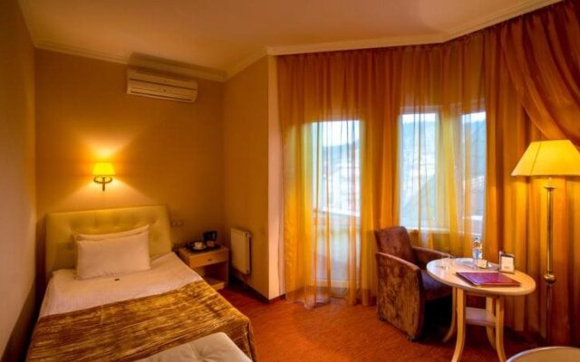 Kyivska Russ Hotel