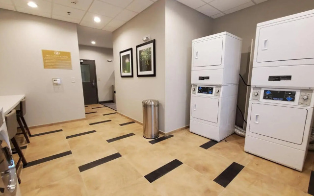 Candlewood Suites Lake Charles South by IHG