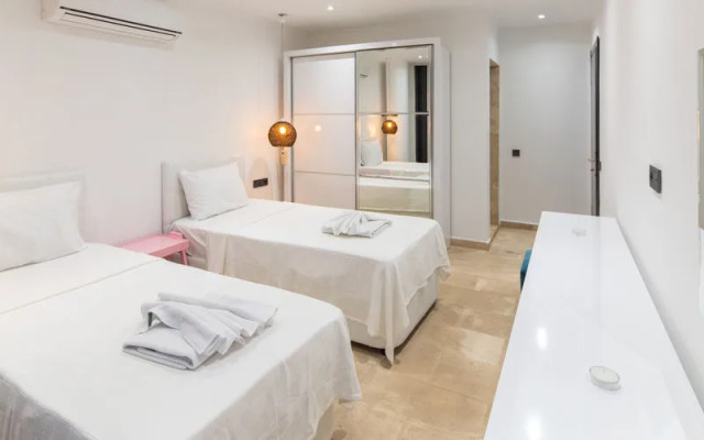 City of the Night Kalkan