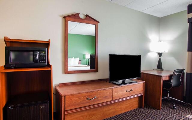 Quality Inn Bolingbrook I-55