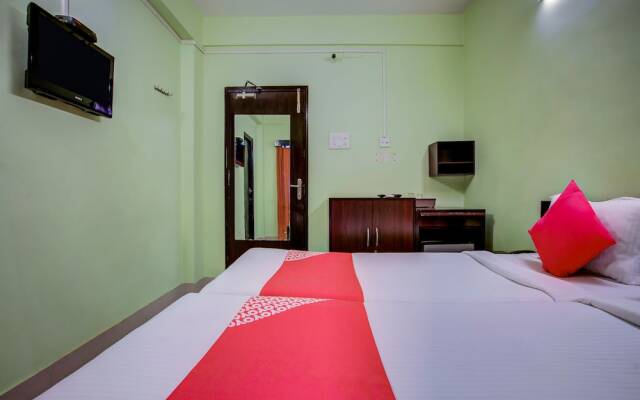 OYO Flagship 604 Ballygunj Kolkata