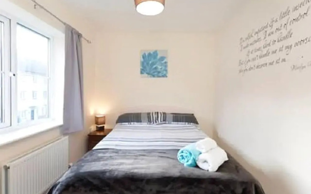 Malsbury Avenue Apartment