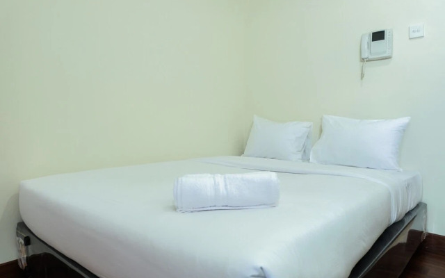 Relax Studio Apartment at Puri Orchard