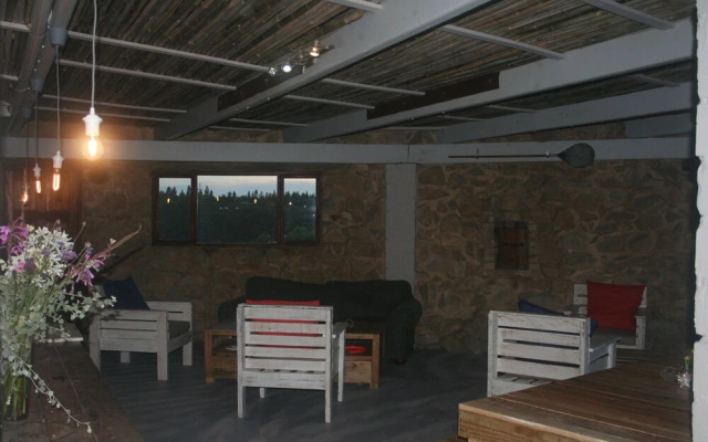 African Crags Eco Lodge