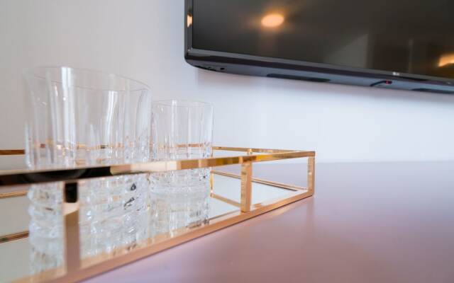 Vienna Residence Stylish apartment with terrace and air conditioning near the Vienna opera and Karlsplatz