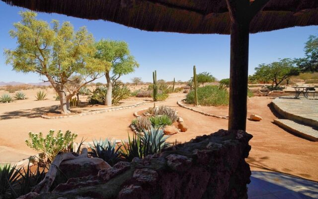 Solitaire Desert Farm