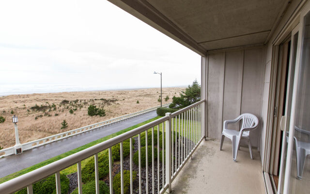 Hi-Tide Oceanfront Inn