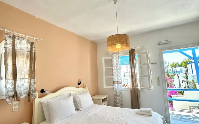 Sea View Apartments & Studios