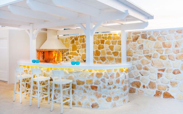 Luxury Villa Bella Elena By Estia