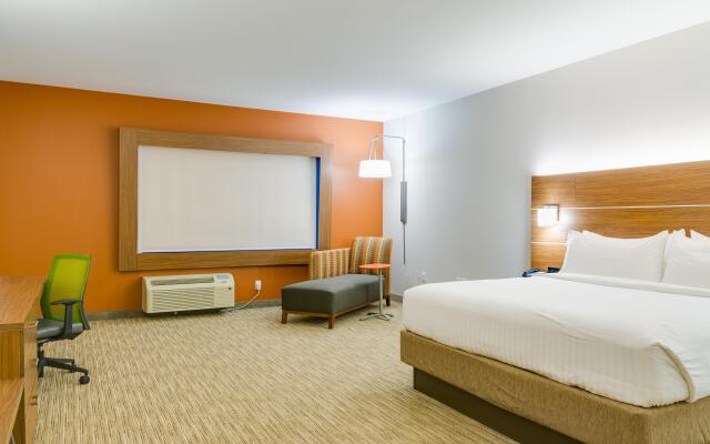 Holiday Inn Express & Suites Russellville, an IHG Hotel