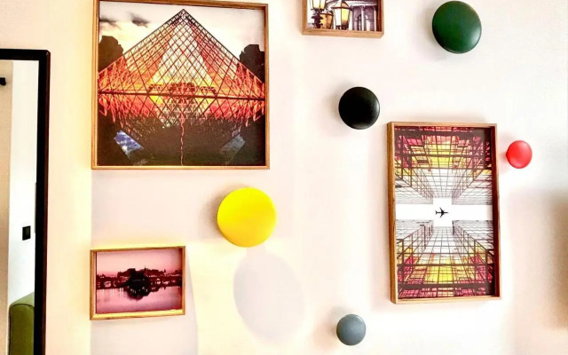 Middle Huaihai Road Homestay