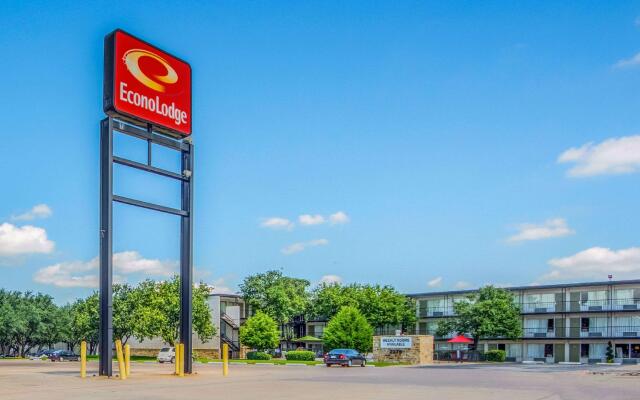 Econo Lodge Dallas Airport North