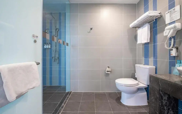 Holiday Inn Express Qingdao West Coast by IHG