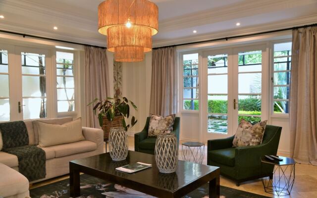 Mont d'Or Sandton Villas