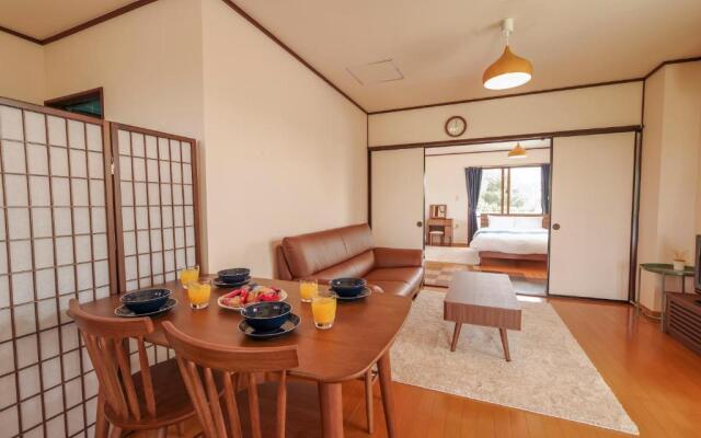 Maru House